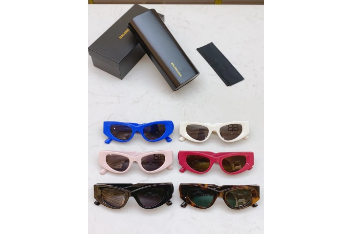Balenciaga Eyewear cat-eye Logo Sunglasses BB0243S