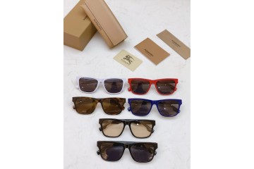 Burberry Square Sunglasses BE4293