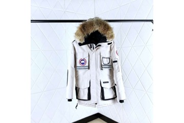 Canada Goose Snow Mantra Parka down Jacket off white