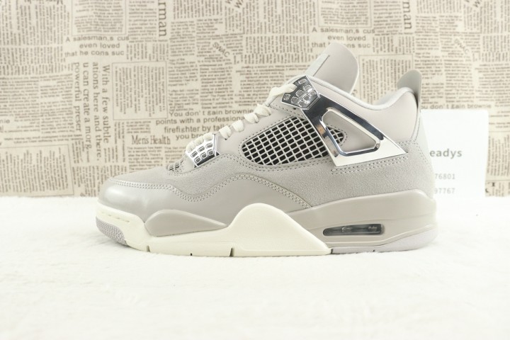 Jordan 4 Retro Frozen Moments