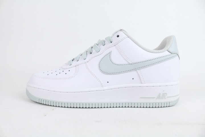 Nike Air Force 1 Low '07 Pure Platinum