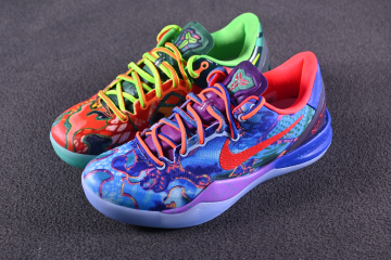 Nike Kobe 8 Protro What The HM9621-900