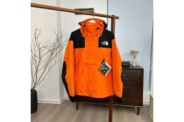 The North Face 1990 Mountain Jacket Gore Tex orange